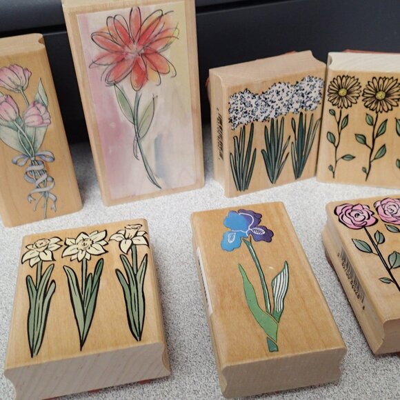 Set of 7 Flower Stampers - Picture 1 of 4